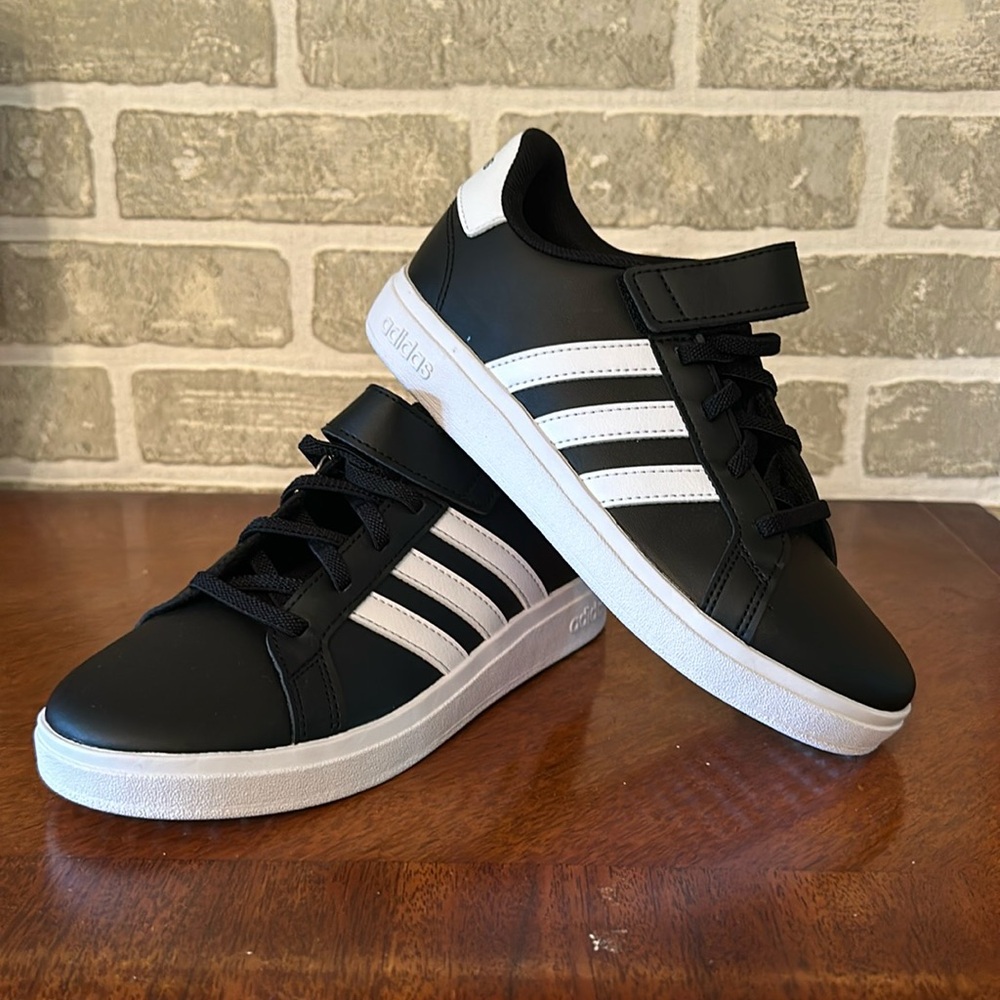 Boys Adidas Grand Court 2.0
